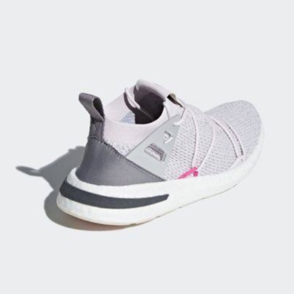 Arch Support! New sz 9 Arkyn socks sneakers
